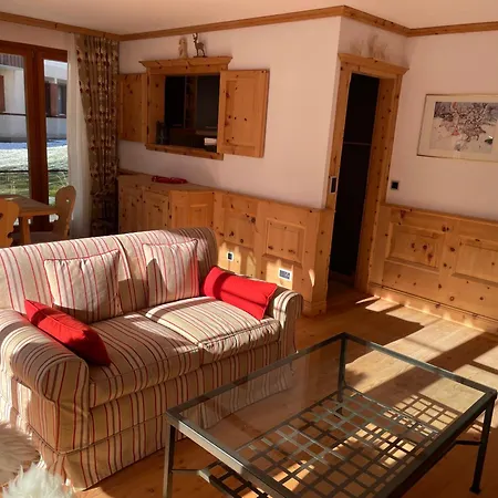 2,5 Mit Bergblick In Engadin Apartman *