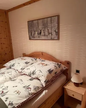 Appartement 2,5 Mit Bergblick In Engadin