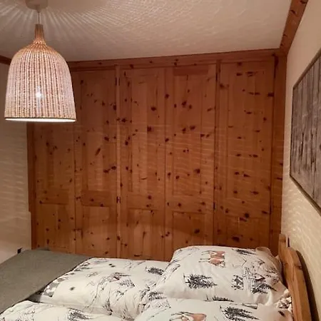Appartement 2,5 Mit Bergblick In Engadin *